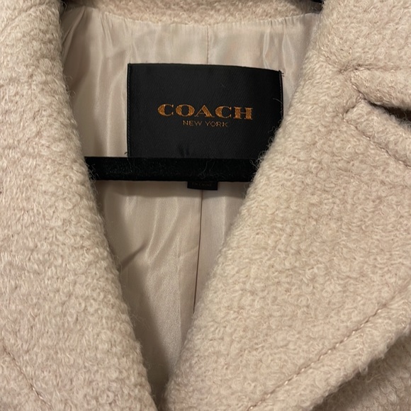 Coach waist length tweed jacket, wool blend, size small. Comes with storage bag. - Picture 2 of 7